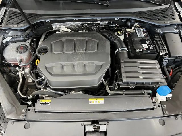 Volkswagen Passat 2.0 TSI R-Line Variant