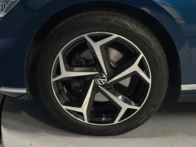 Volkswagen Passat Elegance Elegance Pro Variant