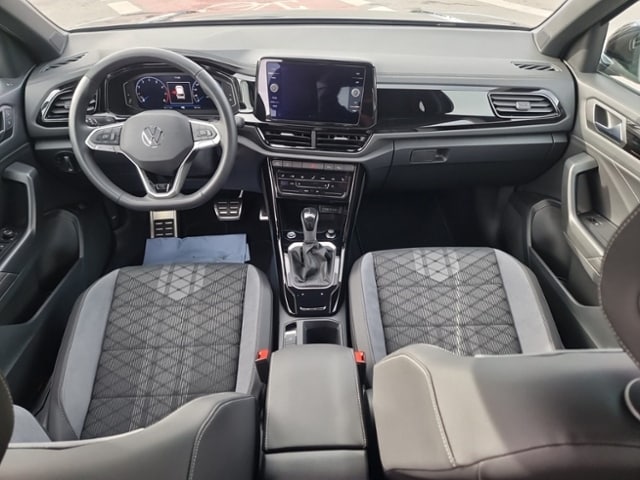 Volkswagen T-Roc 1,5 TSI DSG BLACK STYLE NAVI LED MATRIX AHK KAMERA KLIMA ALU