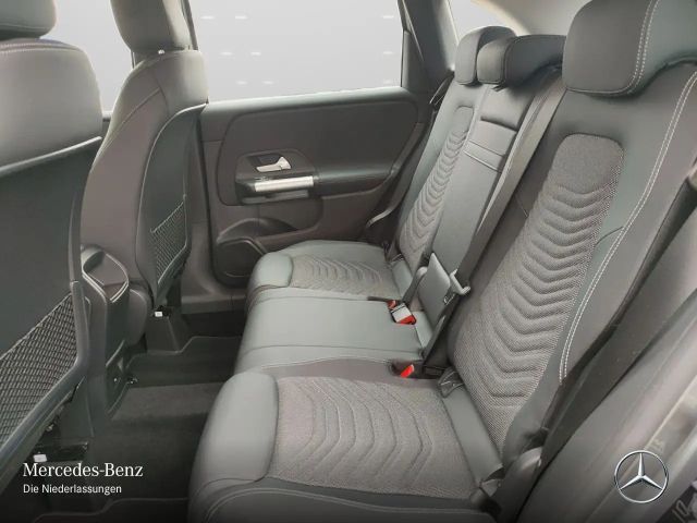 Mercedes-Benz B 200 Progressive Sedan