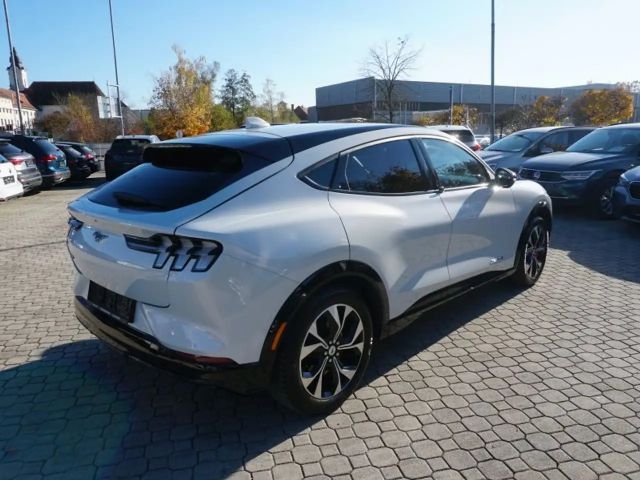 Ford Mustang Mach-E AWD Extended range