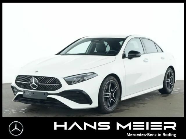 Mercedes-Benz A 220 4MATIC AMG Line