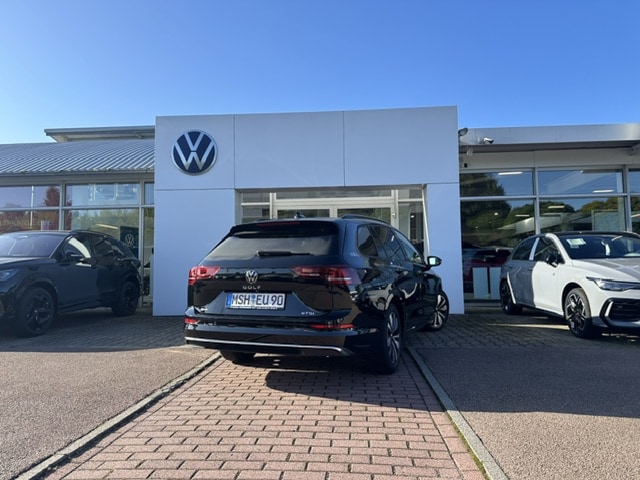 Volkswagen Golf Life Variant