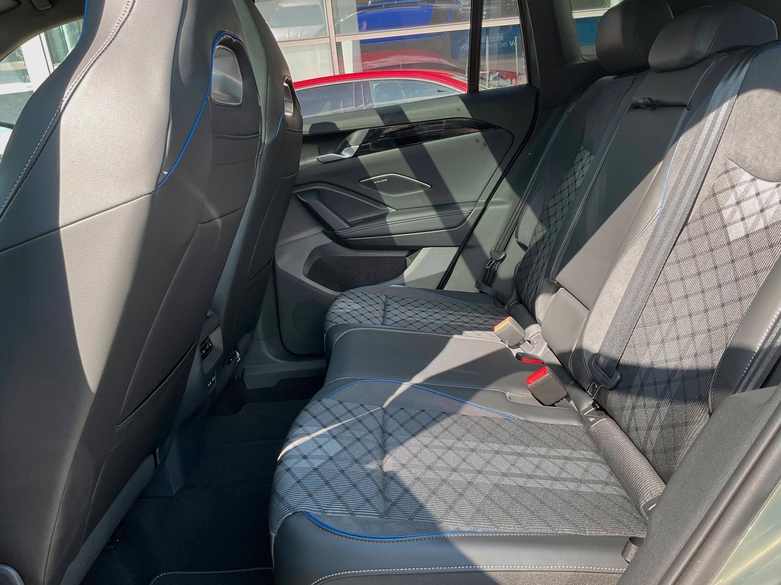 Volkswagen Tiguan 1.5 TSI R-Line eHybrid