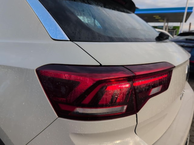 Volkswagen T-Roc 1.5 TSI DSG R-Line