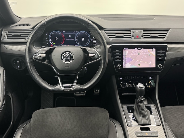 Skoda Superb 2.0 TDI Combi Sportline