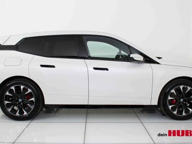 BMW iX xDrive45