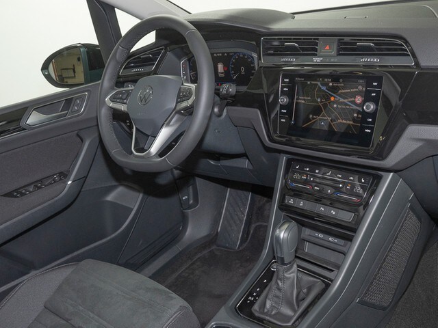 Volkswagen Touran 1.5 TSI DSG