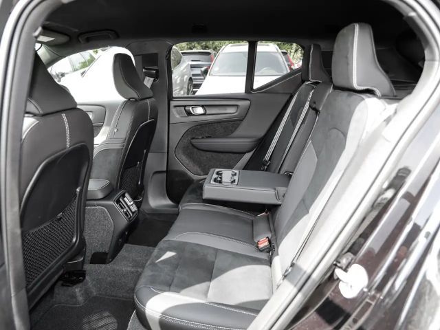 Volvo XC40 Dark Plus