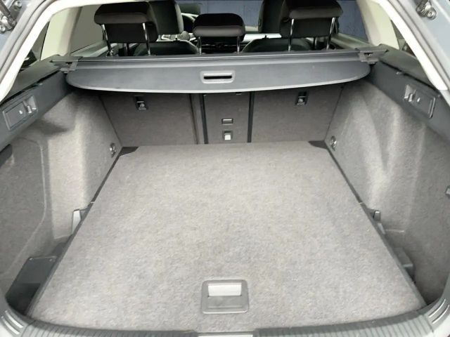 Volkswagen Golf 1.5 TSI Variant