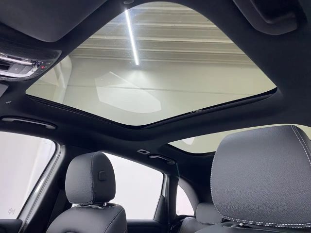 Mercedes-Benz B 200 Progressive Sedan