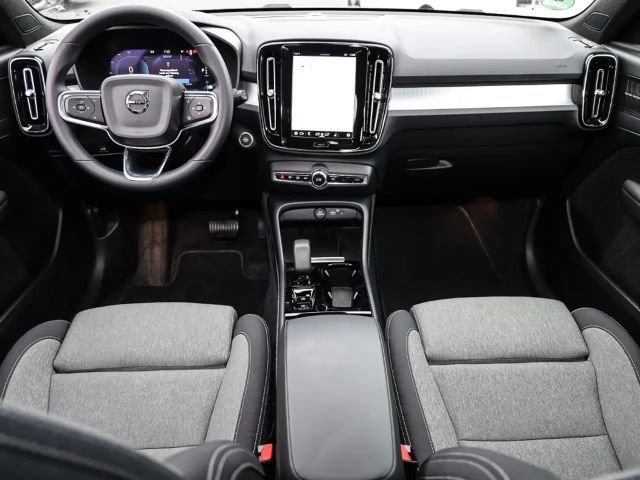 Volvo XC40 Dark Plus