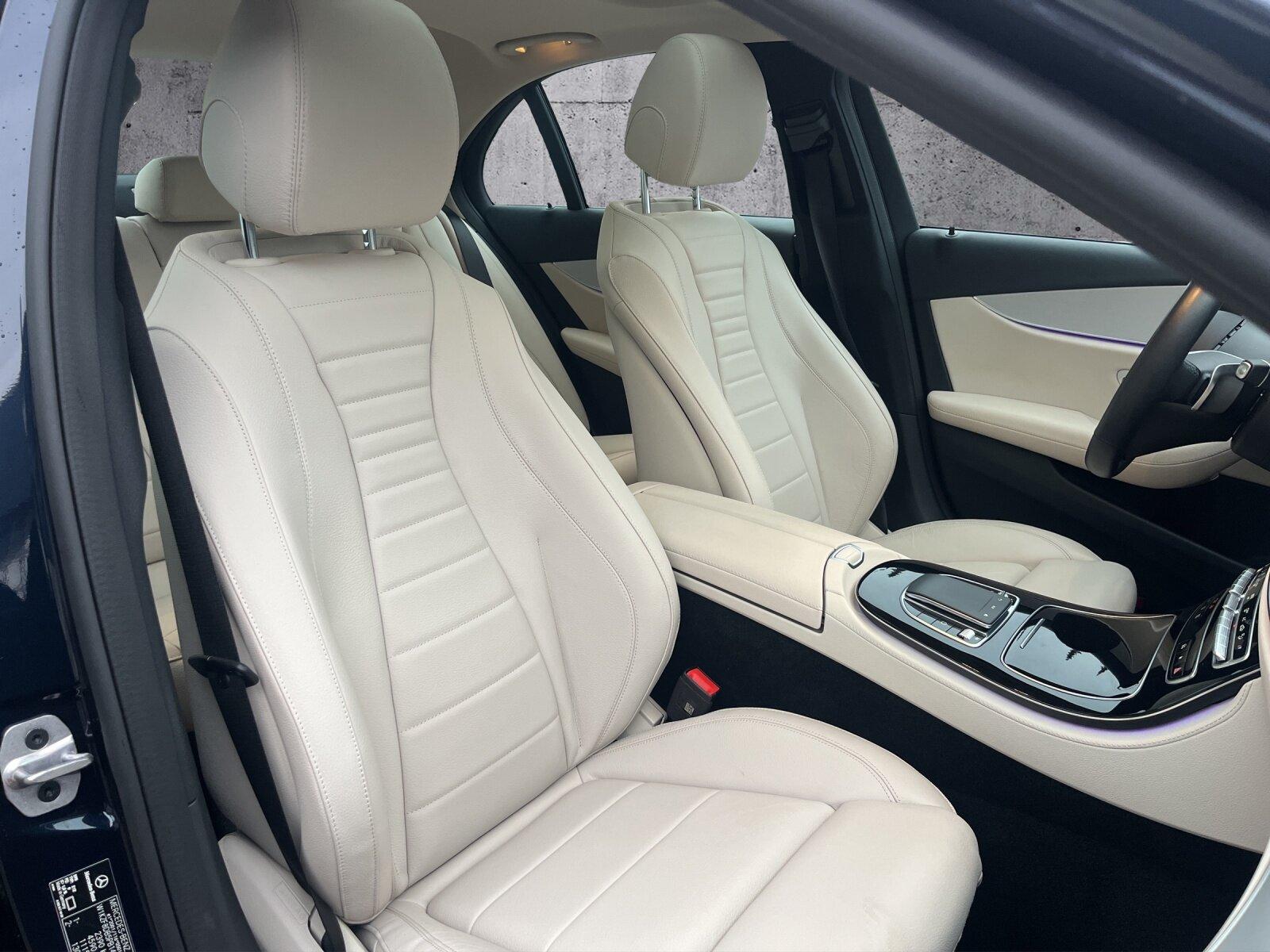 Mercedes-Benz E 300 AMG Line Sedan