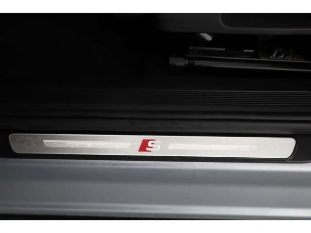 Audi Q4 e-tron S-Line