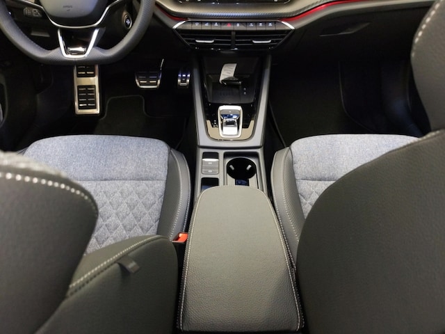 Skoda Octavia 1.5 TSI Combi Sportline