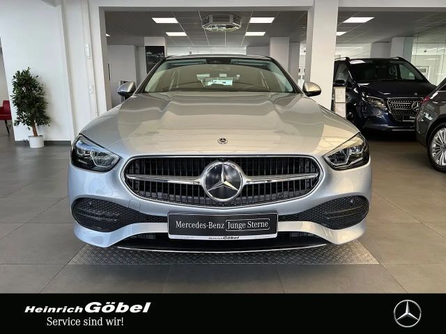 Mercedes-Benz C 200 AVANTGARDE Sedan