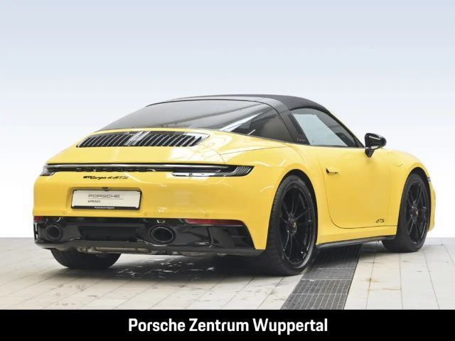 Porsche 992 4 Coupé GTS Targa