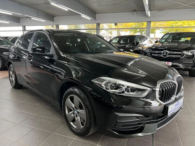 BMW 116 116d Advantage pakket Sedan