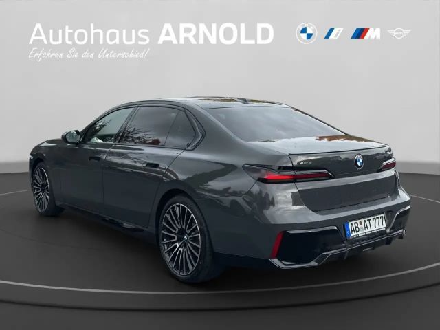 BMW 740 740d M-Sport Sedan xDrive