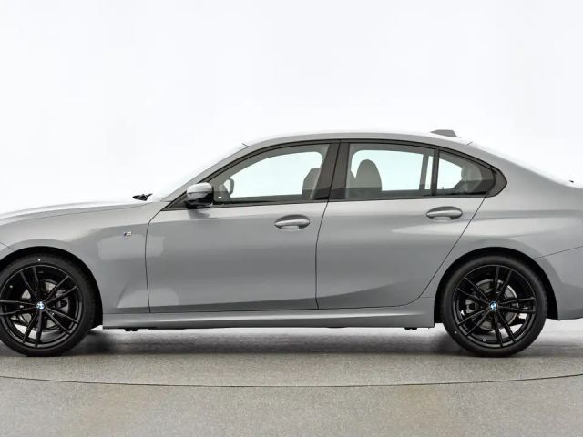 BMW 320 320i M-Sport Sedan xDrive