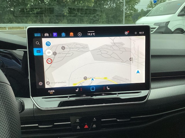 Volkswagen Golf 1.5 eTSI DSG R-Line