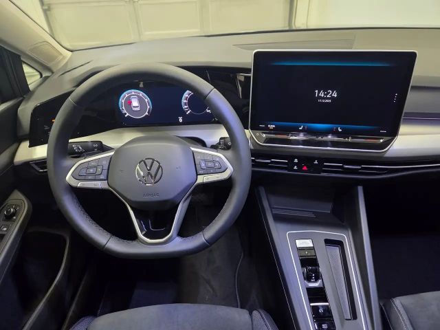 Volkswagen Golf Business DSG Variant