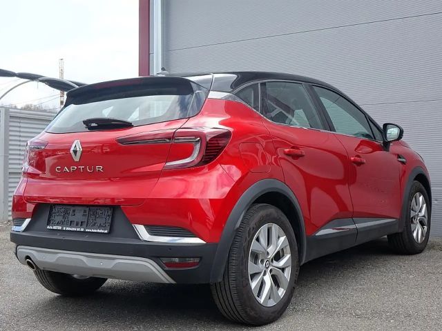 Renault Captur EDC Intens TCe 140