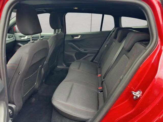 Ford Focus EcoBoost ST Line Wagon