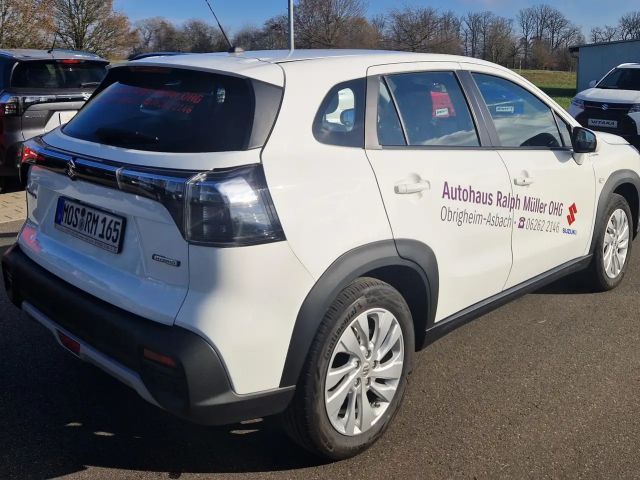 Suzuki S-Cross Hybrid