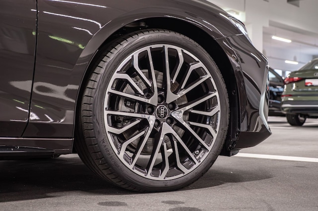 Audi A6 e-tron Avant Quattro