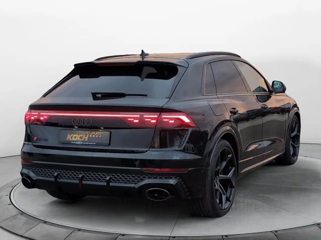 Audi RS Q8 Performance