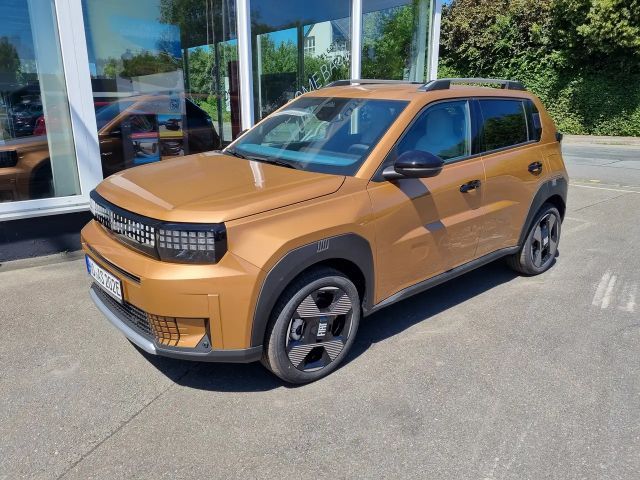 Fiat Grande Panda E La Prima