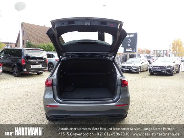 Mercedes-Benz B 180 Progressive Sedan