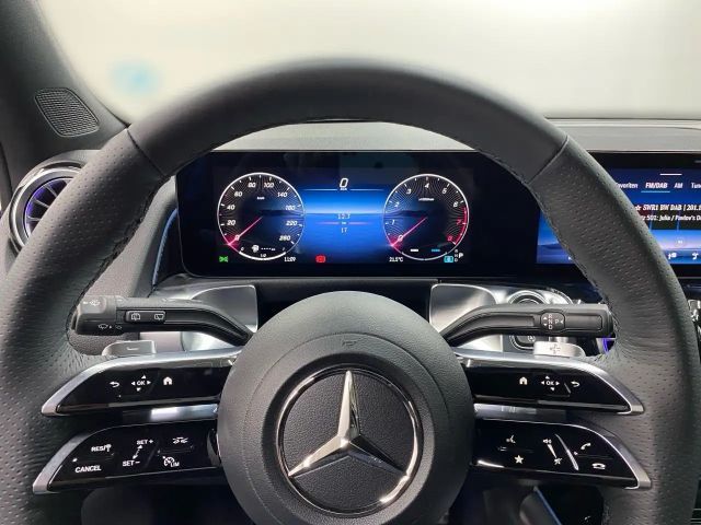 Mercedes-Benz GLB 200 AMG Line