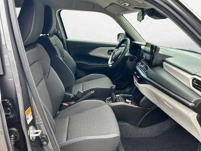 Suzuki Swift Flash Hybrid