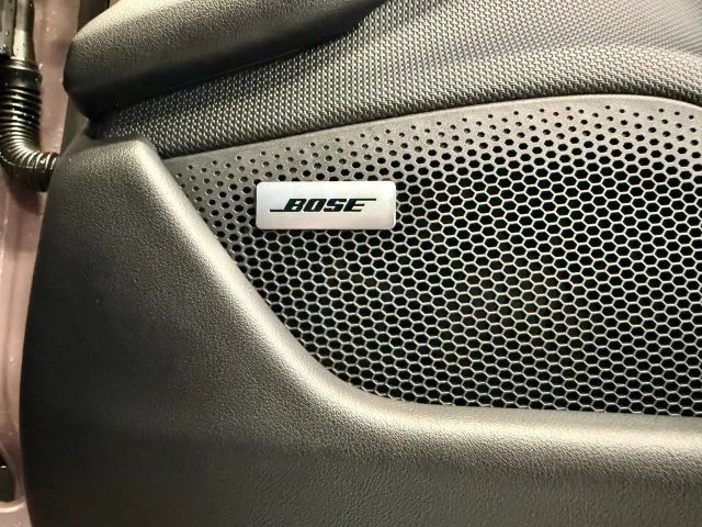 Porsche Taycan Panorama/Keyless/75 JahrePaket/APPROVED