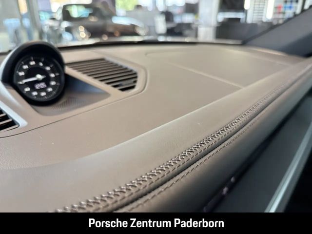 Porsche 992 Carrera Coupé