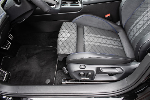 Volkswagen Passat 1.5 eTSI DSG eHybrid