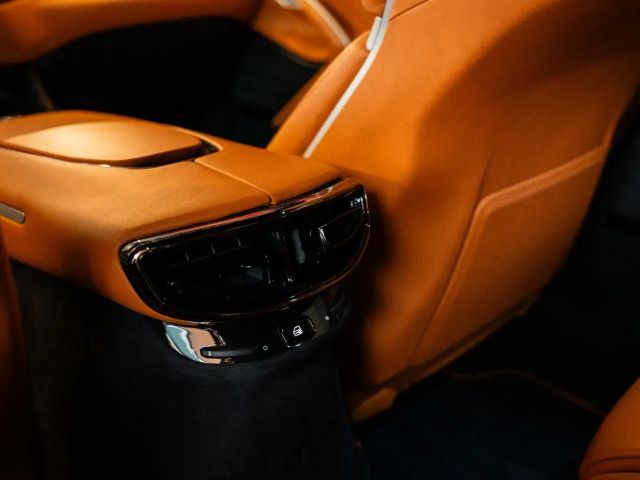 Ferrari Purosangue Panoramadach*Massagesitze*LED-Lenkrad