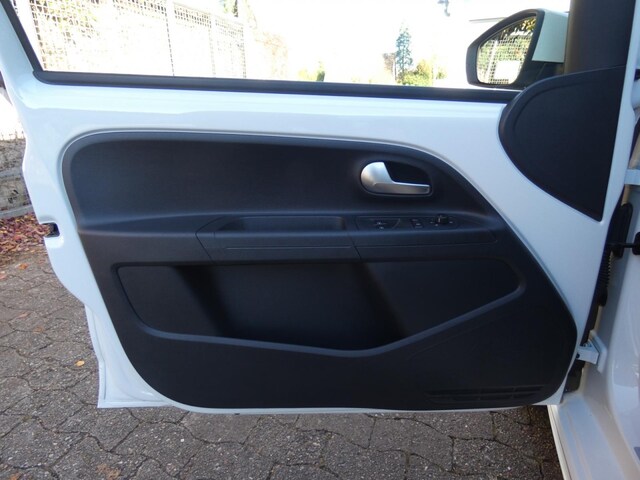 Volkswagen e-up! Plus Style