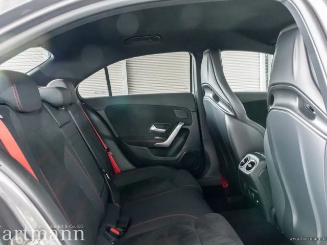 Mercedes-Benz A 35 AMG 4MATIC AMG Line
