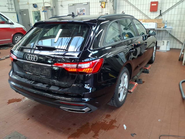 Audi A4 40 TDI Avant S-Tronic