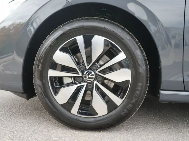 Volkswagen Golf 1.5 eTSI Golf VIII