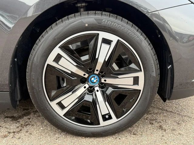 BMW i5 Touring
