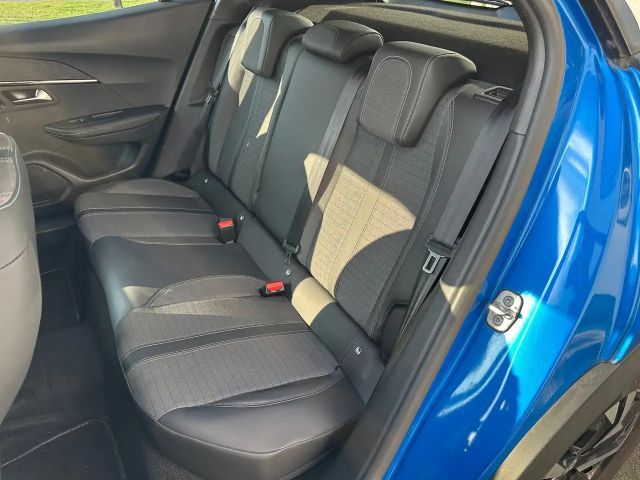 Peugeot E-2008 Allure Pack