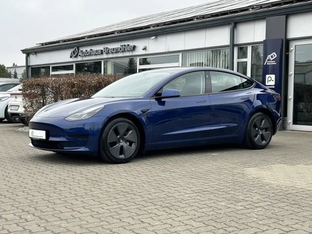 Tesla Model 3 RWD Standard Range