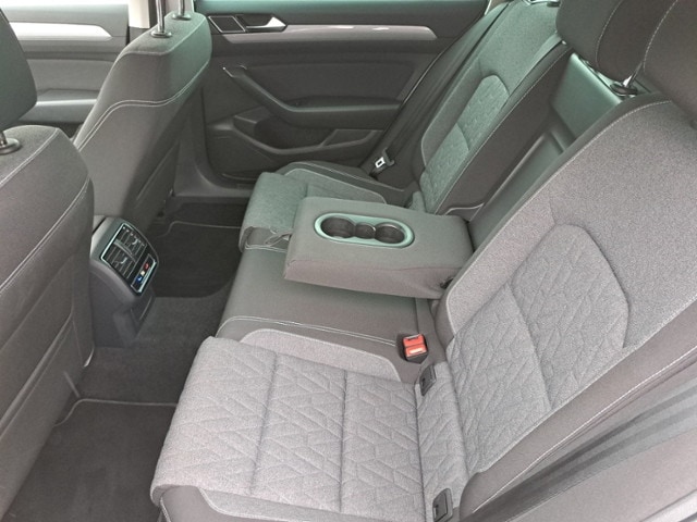 Volkswagen Passat 2.0 TDI Business DSG Variant