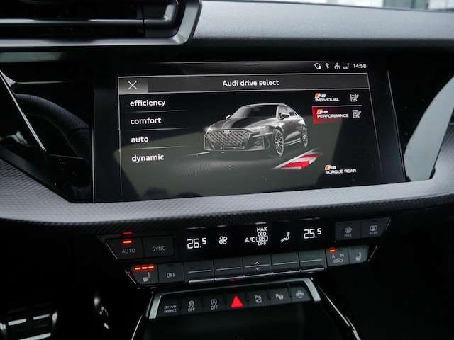 Audi RS3 Quattro S-Tronic Sedan