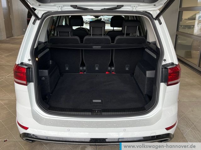 Volkswagen Touran 1.5 TSI DSG R-Line