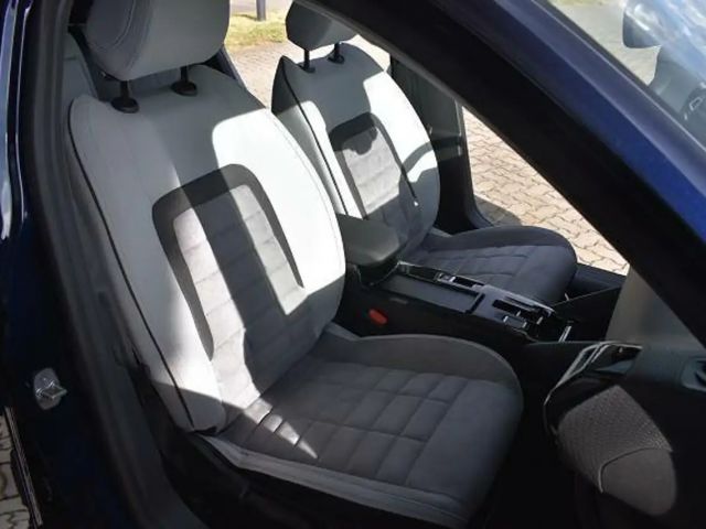 Citroën C4 Hybrid Max